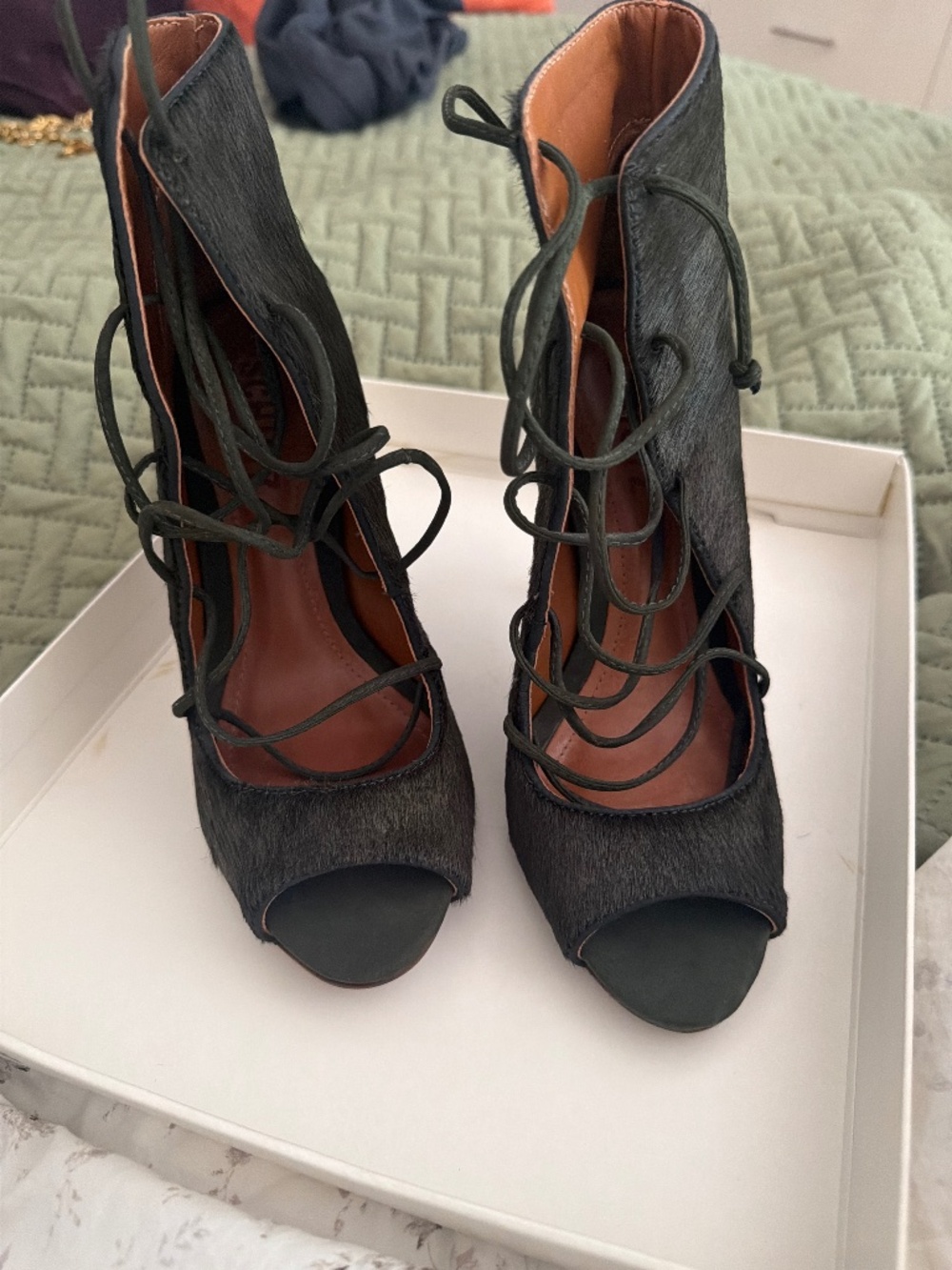 Schutz  Peloliso Military heel